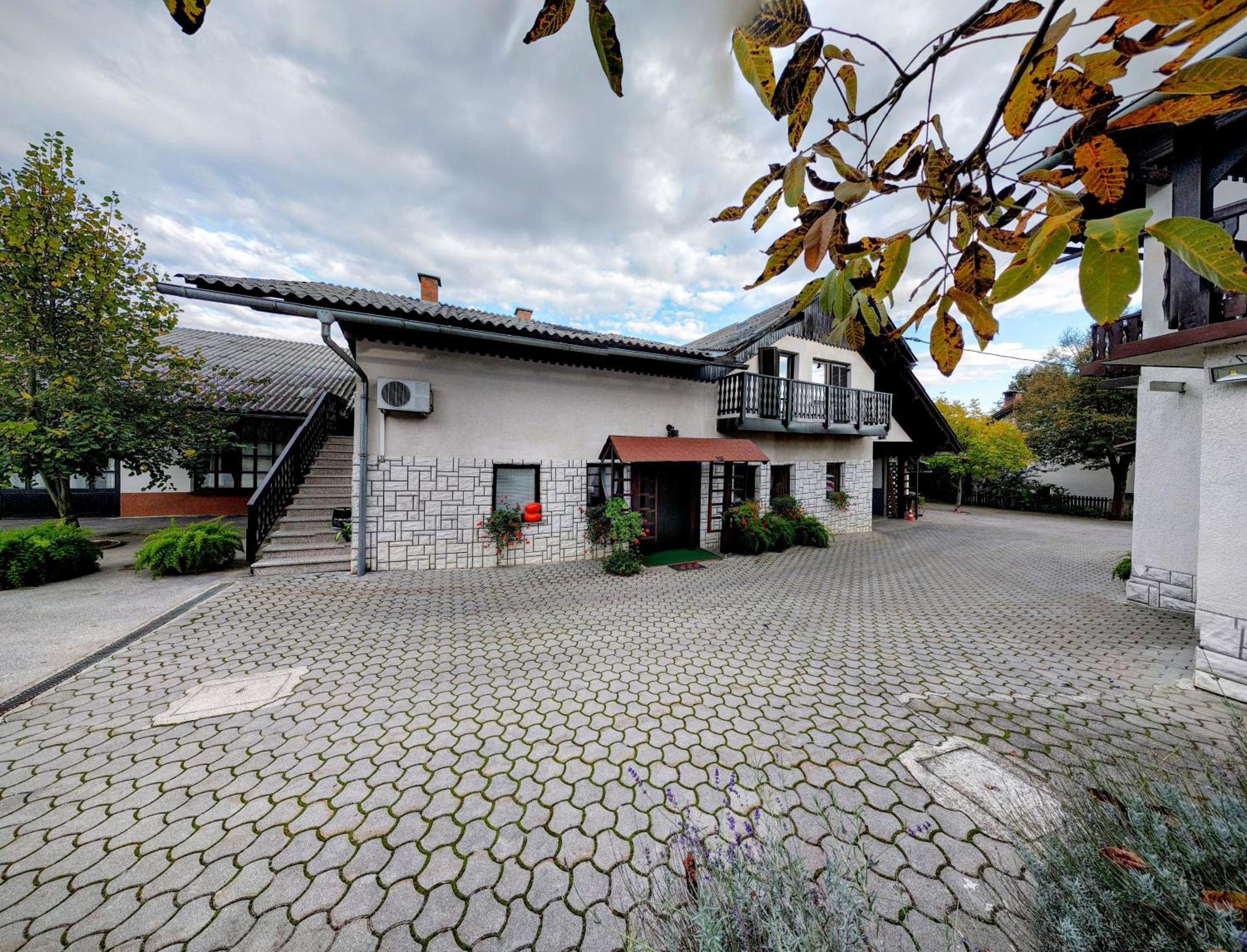 Apartments Tome Любляна Екстер'єр фото